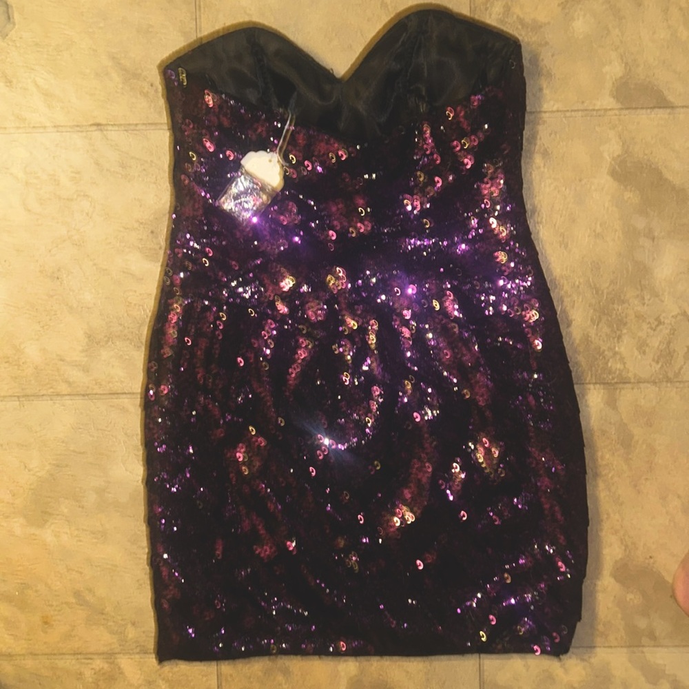 Night moves strapless mini dress purple sequins sz 12 fits smaller NWT - Picture 4 of 4